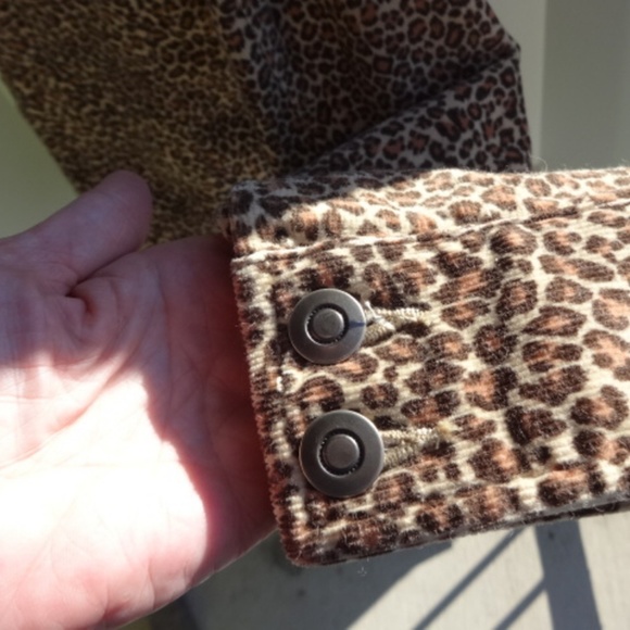 Corduroy Leopard Jacket w pockets Sz Med by Hannah - Picture 5 of 8